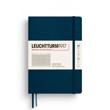 Leuchtturm1917 Not Defteri Orta Boy (A5), Sert Kapak, 251 Numaralandırılmış Sayfa, Derin Deniz - Kareli