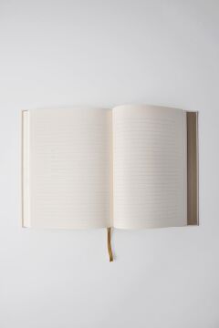 Lugat365 x Karatis 16*22 144 Yaprak Süresiz Ajanda, Krem