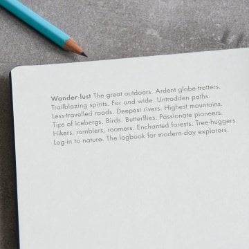 Leuchtturm1917 Orta Boy (A5), LEUCHTKRAFT (Özel Seri) Not Defteri, Noktalı, Sert Kapak, Noktalı - Kuzey Mavi, „WANDERLUST''