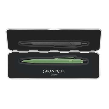 CaranD'ache 849 Limited Edition, Claim Your Style Polar Blue Tükenmez Kalem, Özel Metal Kutusu ile, Clay Green