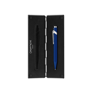 Caran d'Ache 849 XL Format Roller Kalem, Özel Metal Kutusu ile, Mavi - Siyah Mürekkep