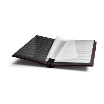 Leuchtturm Comfort Pul Defteri A4, 32 Yaprak, 64 Sayfa, Siyah Zemin, Dolgulu Kapak,