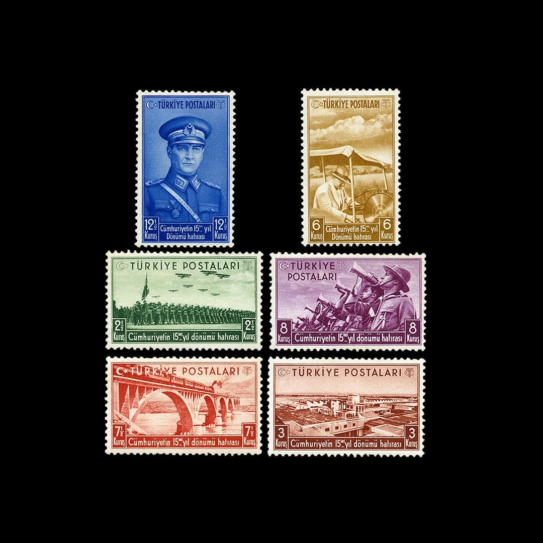 共和国成立15周年（1938年10月29日） - 土耳其共和国邮票收藏