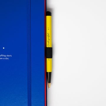 Leuchtturm1917 Bauhaus Serisi Drehgriffel Nr. 1, Kraliyet Mavisi Mürekkepli Tükenmez Kalem,