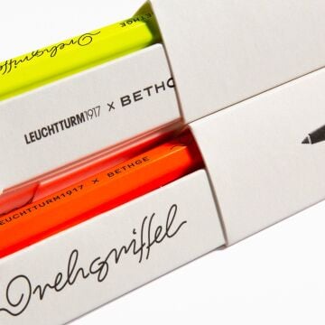 Leuchtturm1917 Luminous Limited Edition Serisi Drehgriffel Nr. 1, Siyah Mürekkepli Tükenmez Kalem, Fosforlu Renkler,