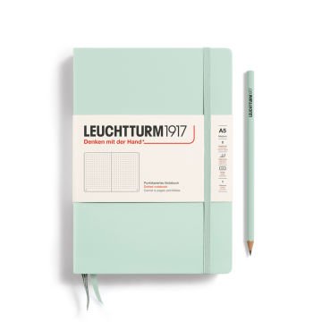Leuchtturm1917 Doğal Renkler Serisi Not Defteri, Orta Boy (A5), Sert Kapak, 251 Numaralandırılmış Sayfa, Nane Yeşili - Noktalı